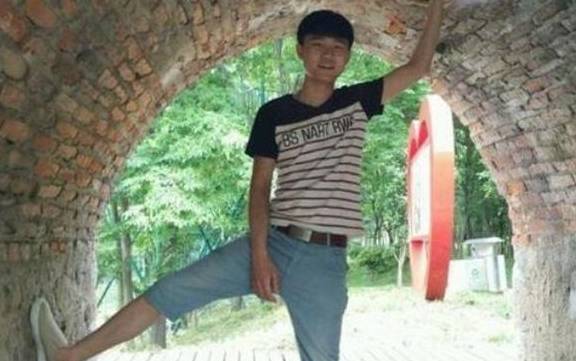 搞笑PS系列：大神能帮我P的耐看一点吗？大神：你是认真的吗？