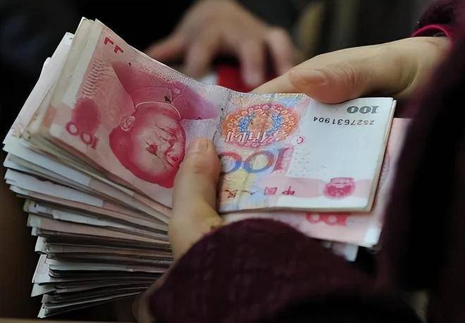 人民币的冠号你了解吗？哪种冠号更值钱？