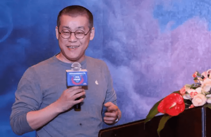10万枚比特币套现135亿，却称比特币是骗局，李笑来的双面人生
