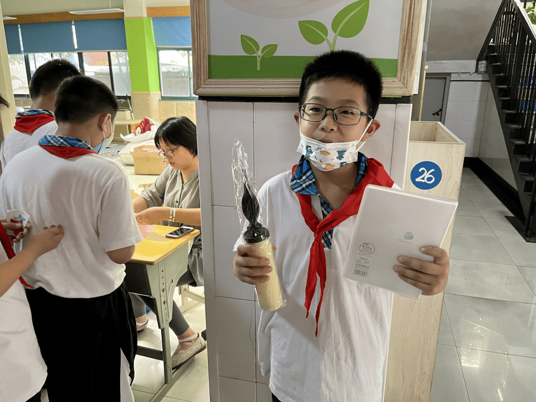 【校园馨风】小小新星币，逐梦大舞台 ——记杭州市建新小学2021学年第二期新星币兑换活动