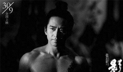《影》幕后的拍摄故事：境州是都督子虞的影子，而他是邓超的影子