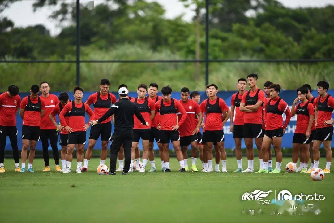 【亚泰视觉·海报】继续跑向海口打卡“亚泰VS泰山” 与亚泰将士一起“涉海登山 ”