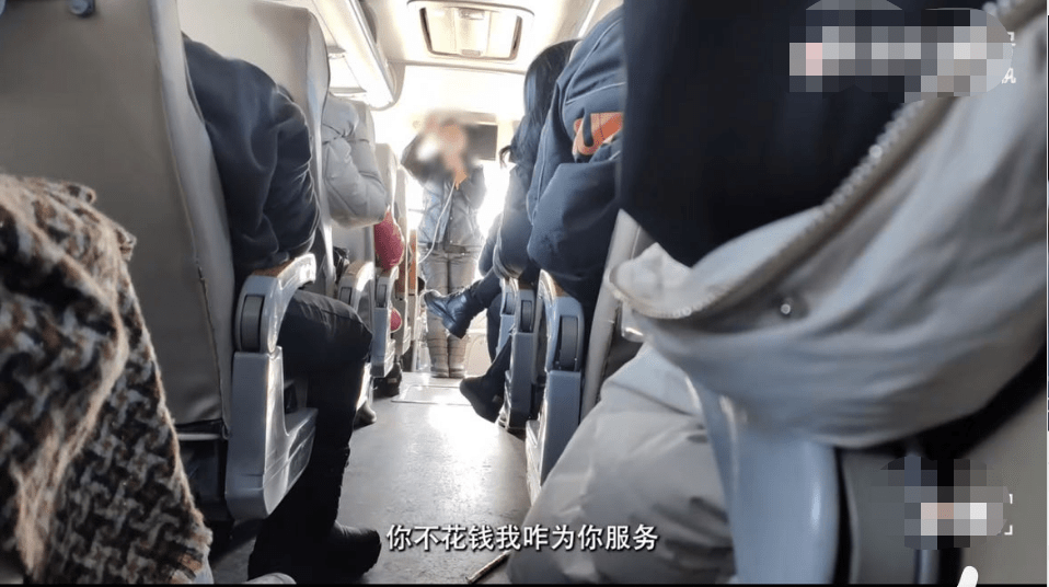 游客跟团遭套路，旅游城市经不起一再“折腾” | 新京报快评