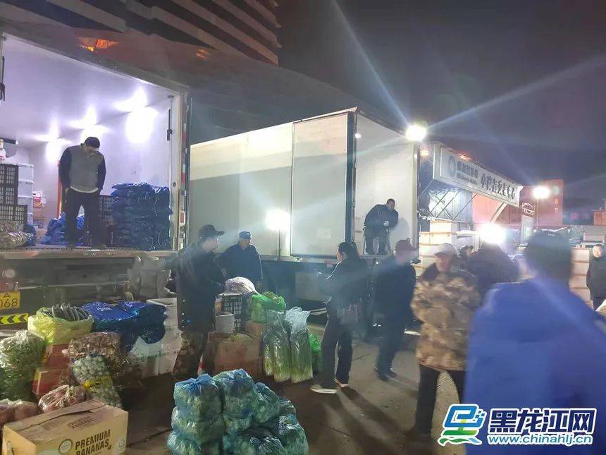 商品销售总额同比增长171.2% 哈埠“五一”消费品市场火热