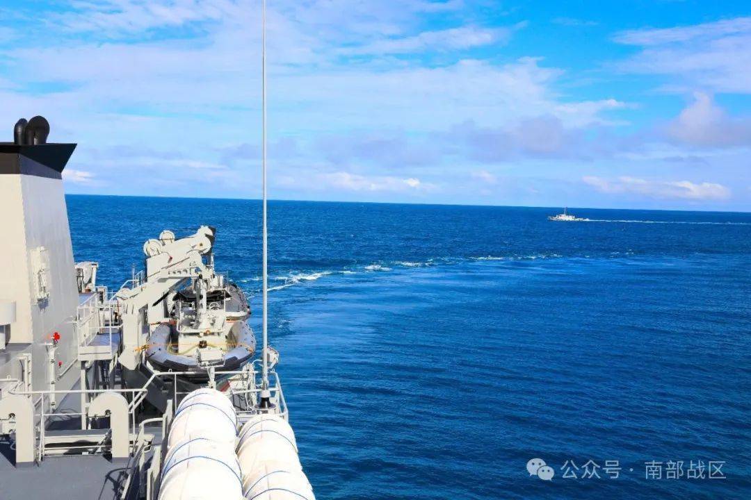 战舰蹈海 锤炼铁拳