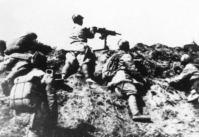 钟华论：锻造民族复兴的中流砥柱