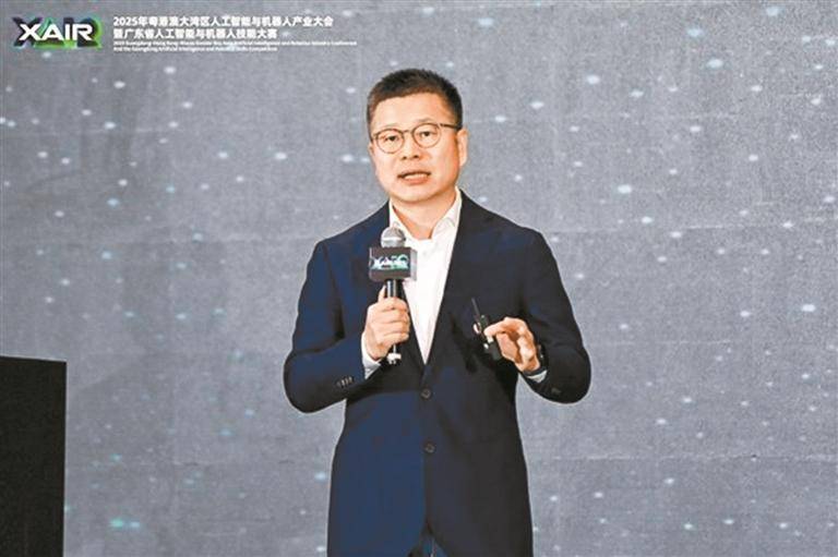 腾讯集团副总裁李强表示 AI大模型一年投入超千亿