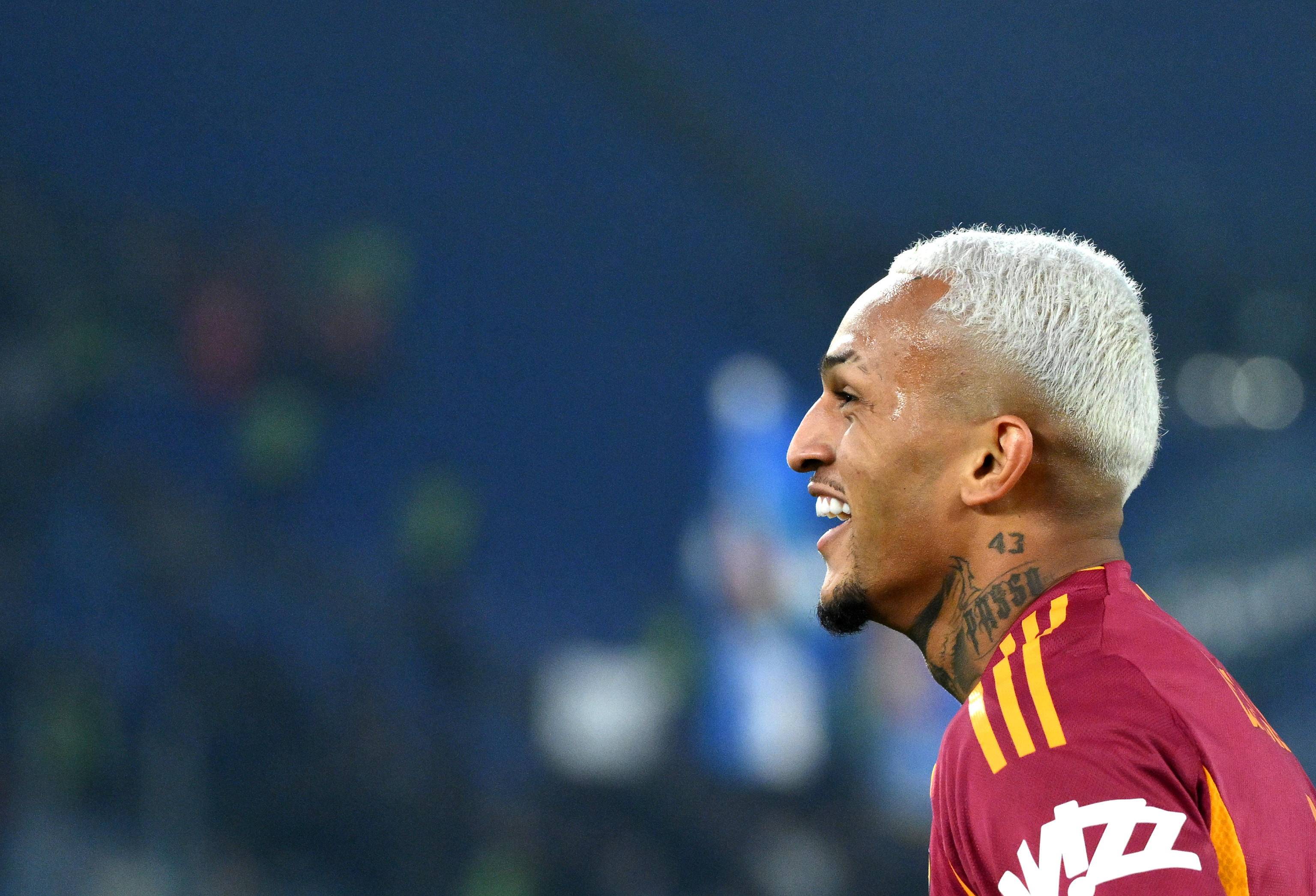 (外代二线)足球——意甲:罗马胜科莫